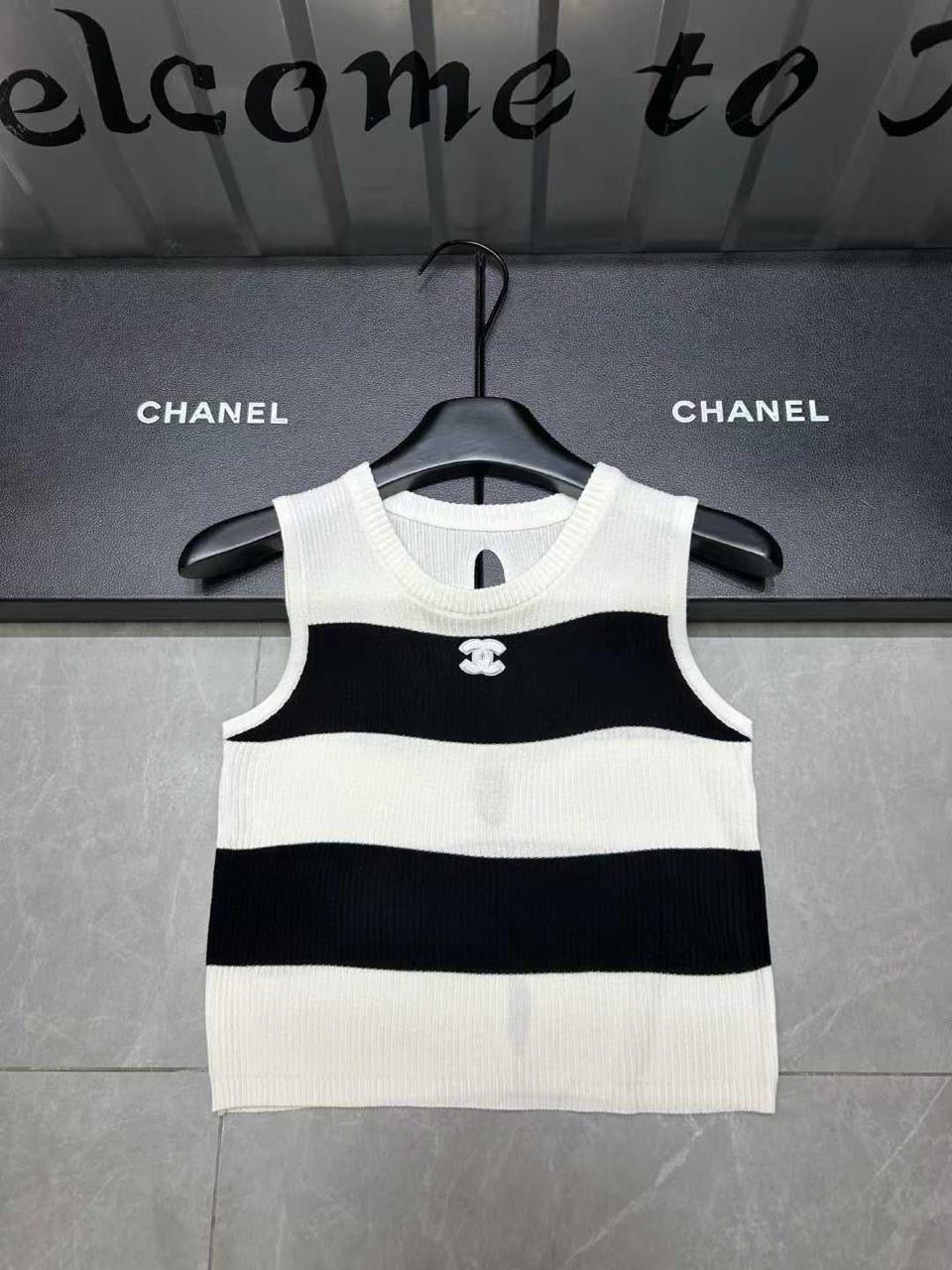 Chanel - T-Shirt à rayure Jaune/Blanc/Noir