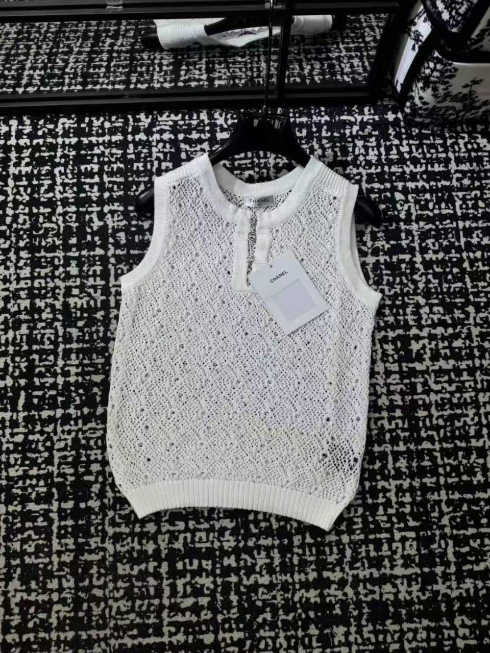 Chanel - T-Shirt Blanc / Noir
