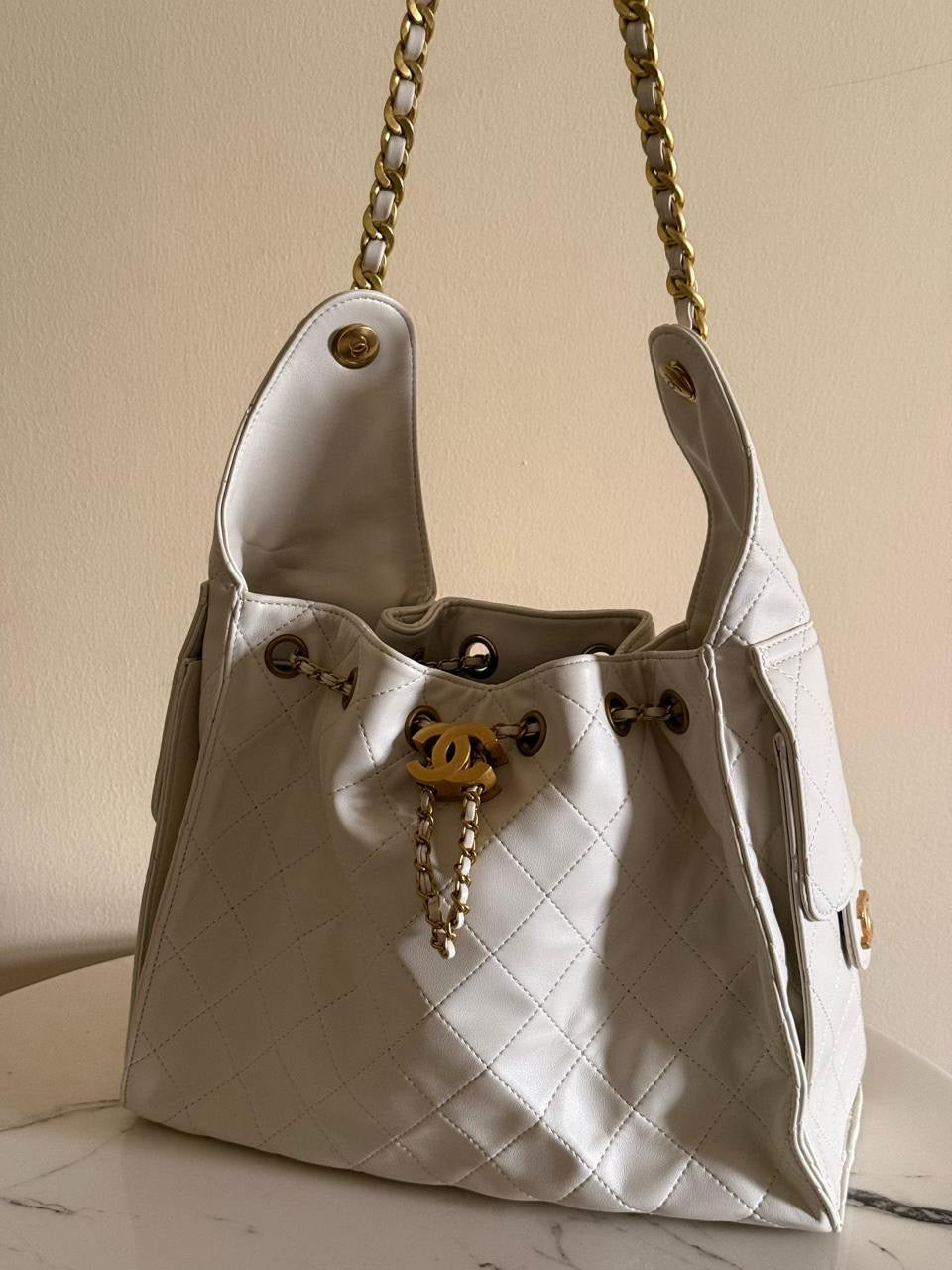 Chanel - Sac à bandoulière 34cm avec logo Doré (6 coloris)