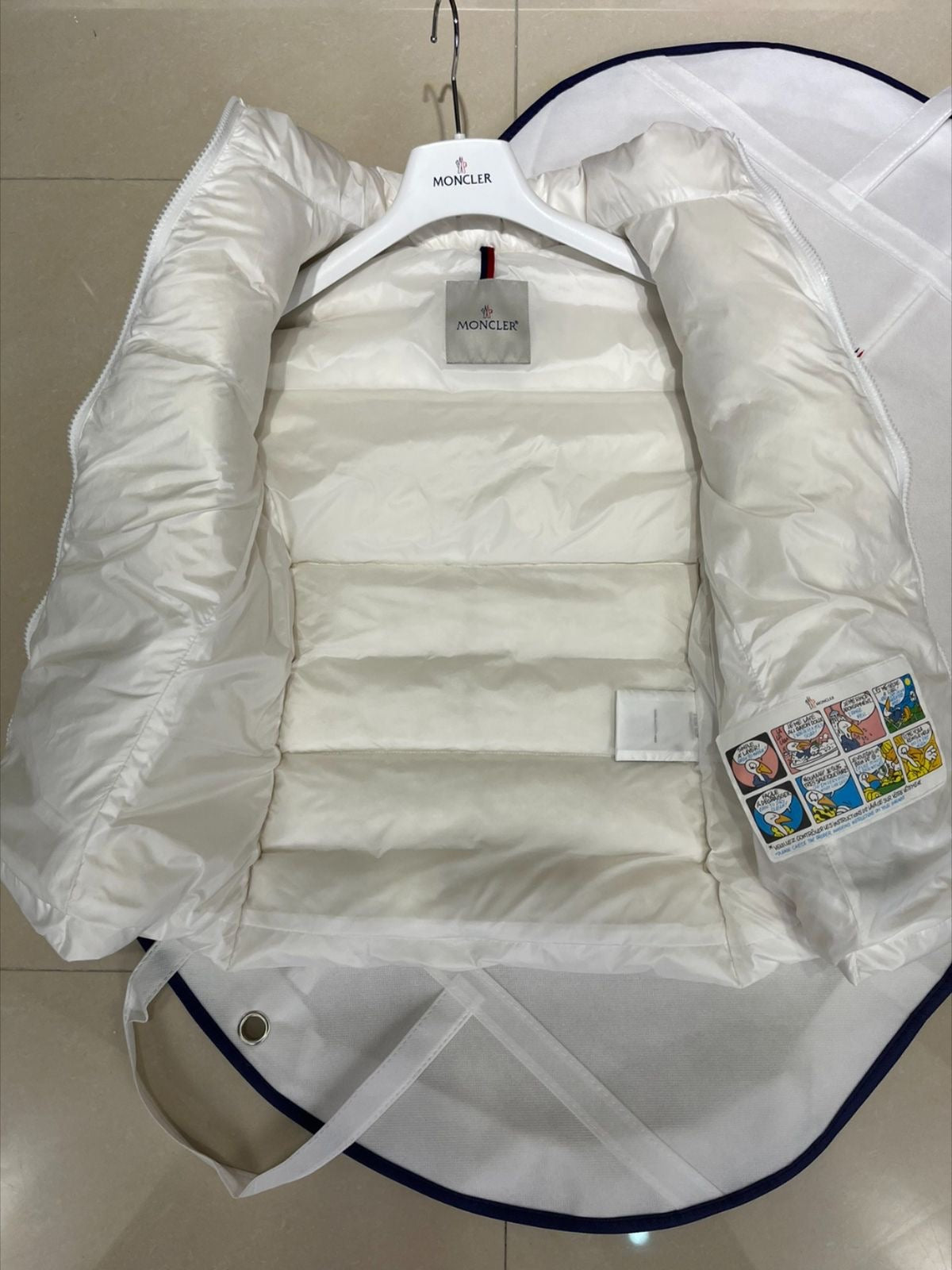 Moncler - Doudoune sans manche à capuche Blanc
