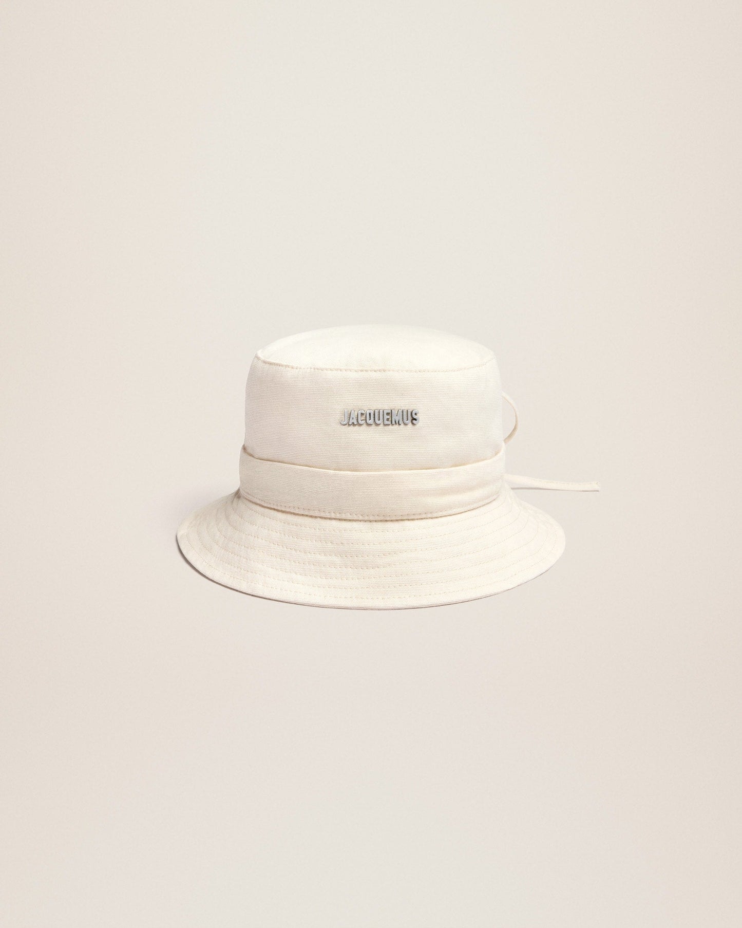 Le bob Gadjo Blanc cassé