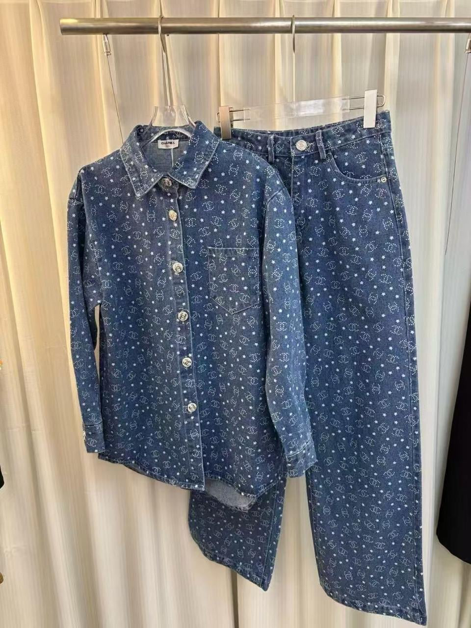 Chanel - Ensemble Veste en Jean + Jean Bleu