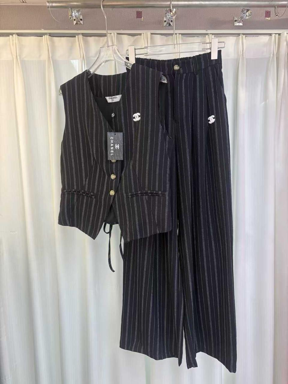 Chanel - Ensemble Haut & Bas Blanc/Jaune/Noir