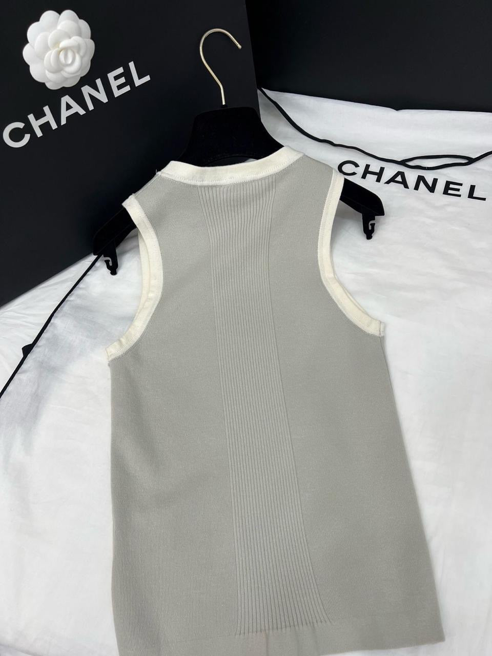 Chanel - T-Shirt Gris/Blanc