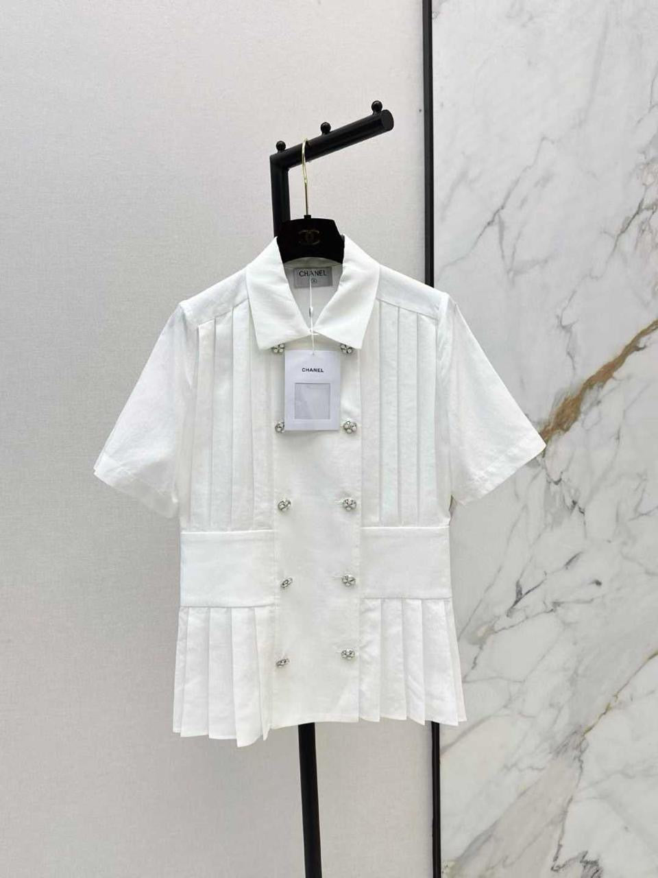 Chanel - Chemise à bouton Rose Pâle/Blanc