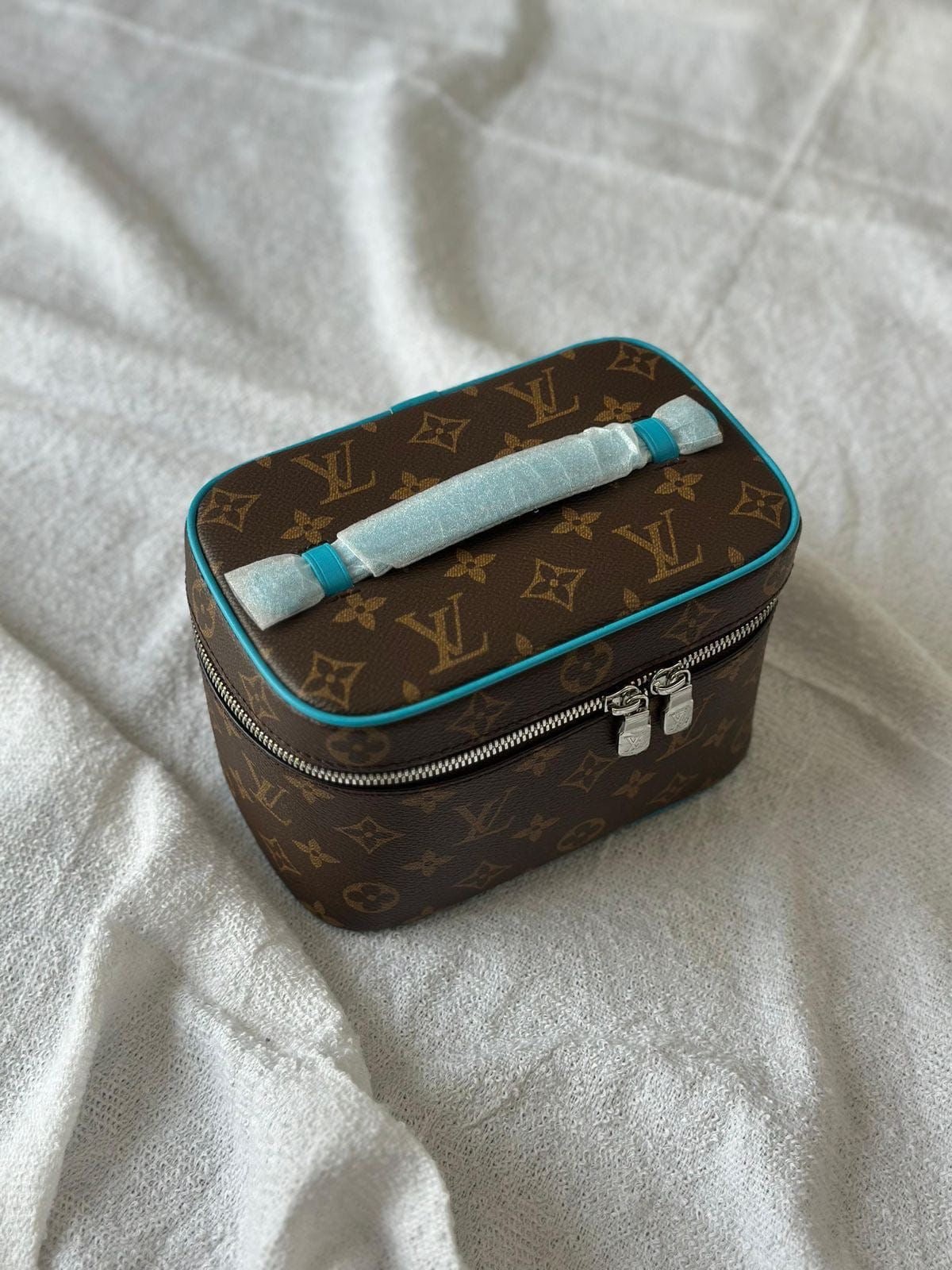Louis Vuitton - Vanity Marron Bleu