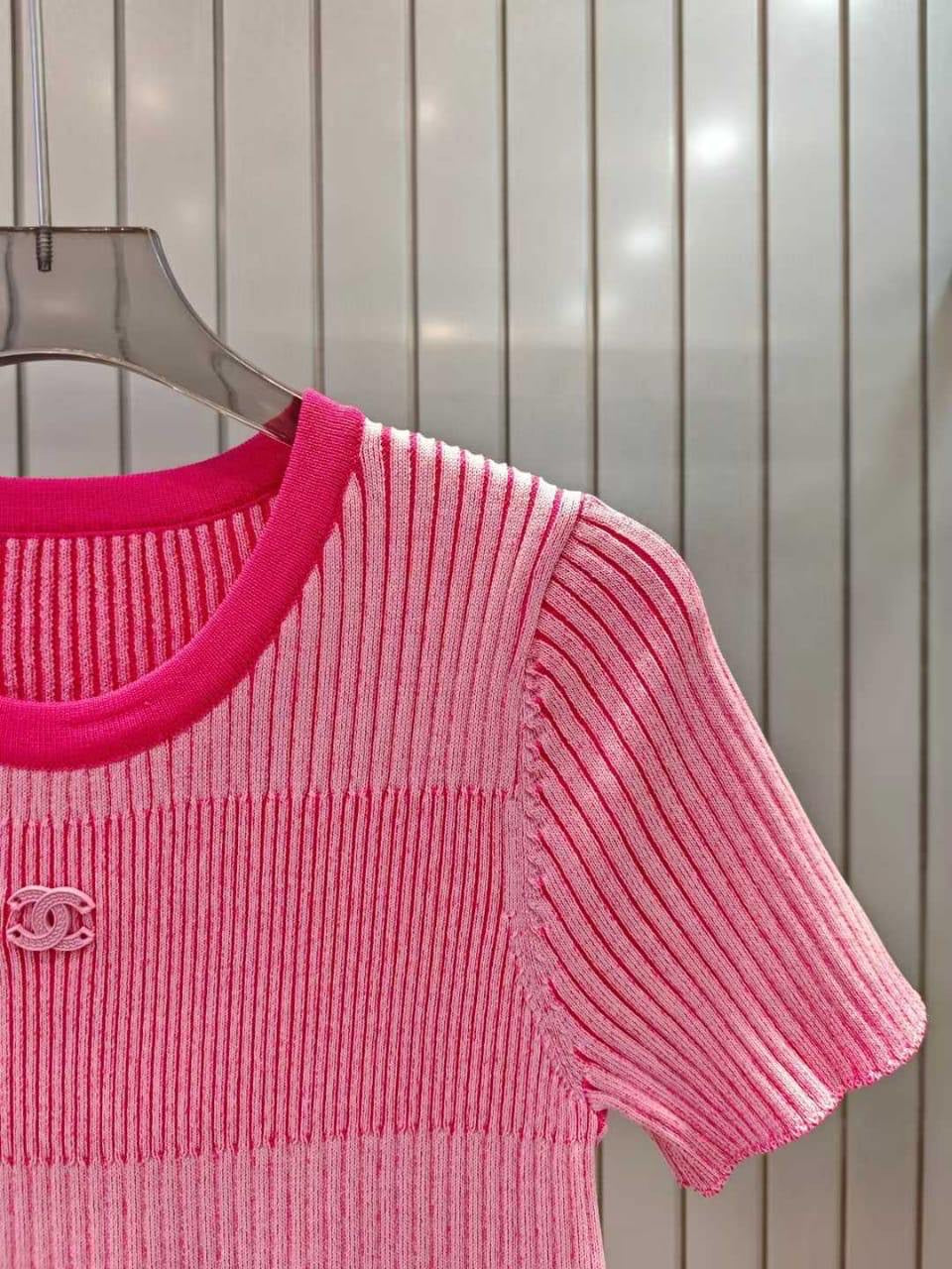 Chanel - T-Shirt avec rayure et logo Rose/Bleu