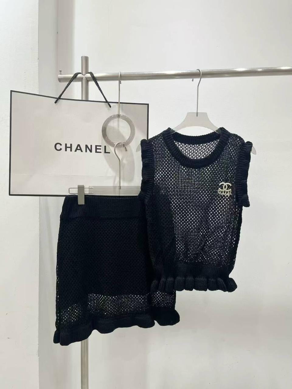 Celine - Ensemble Haut & Bas Céline logo Chanel en perles Noir/Blanc