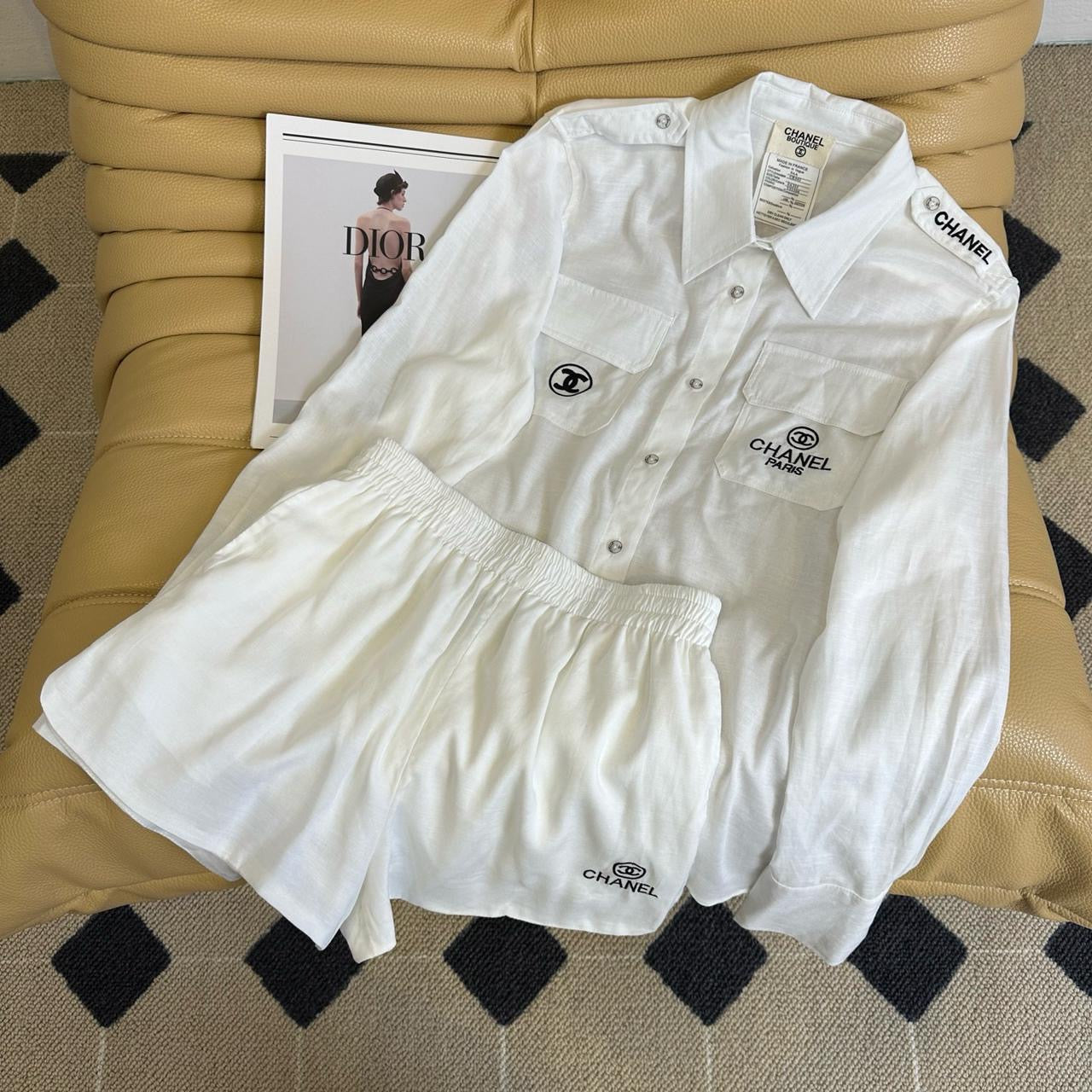 Chanel - Ensemble Chemise à manche longue + Short Bleu Marine / Blanc