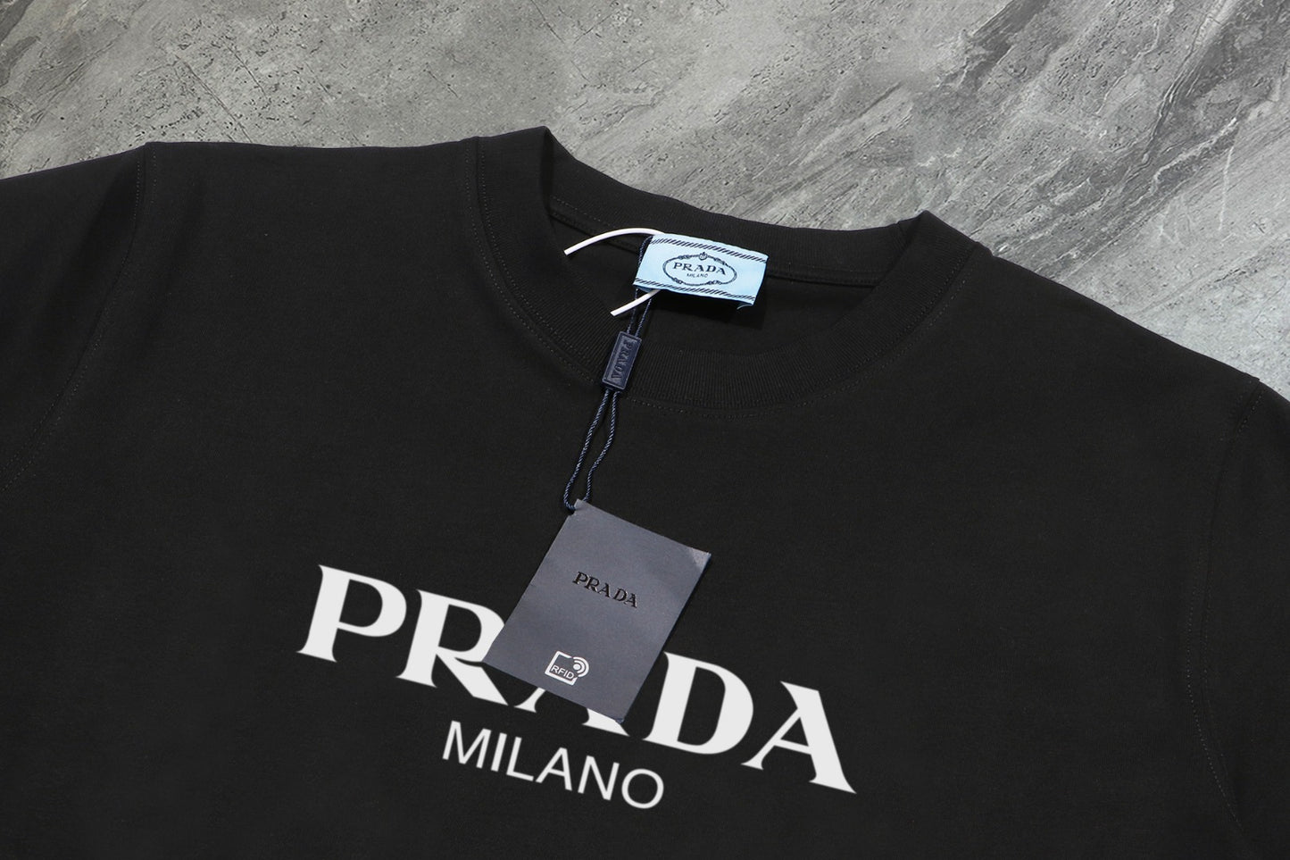 Prada - T-shirt en coton Logo Simple Prada Milano Noir