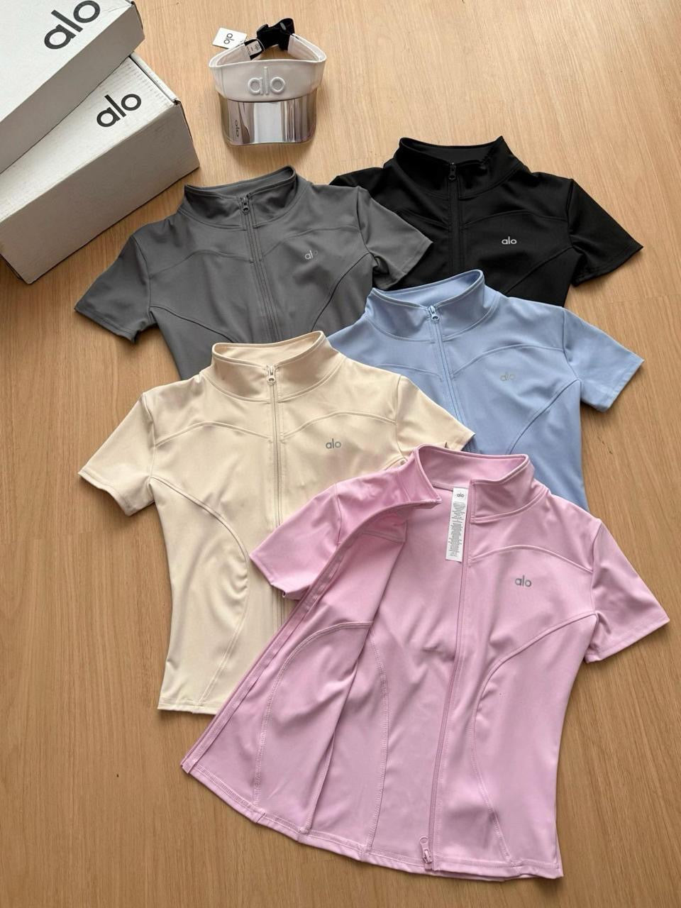 Alo - T-Shirt avec zip Rose/Jaune/Bleu/Noir/Gris