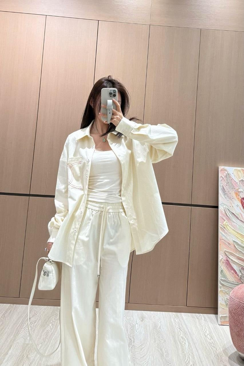Chanel - Ensemble Chemise à manche longue + Pantalon avec logo sur la poitrine Blanc