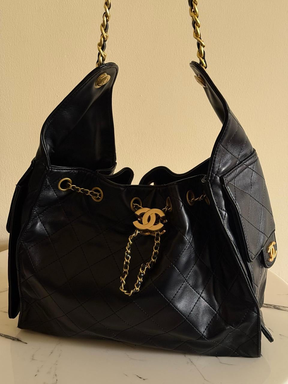 Chanel - Sac à bandoulière 34cm avec logo Doré (6 coloris)