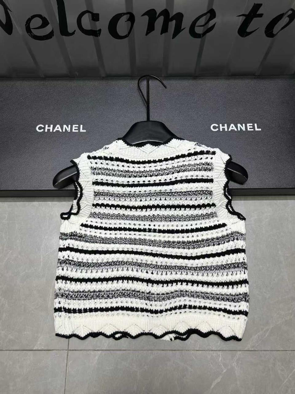Celine - T-Shirt en maille crocheté avec rayure Noir et Blanc