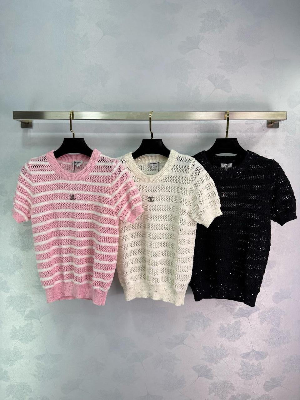 Chanel - T-Shirt à rayure Rose/Blanc/Noir