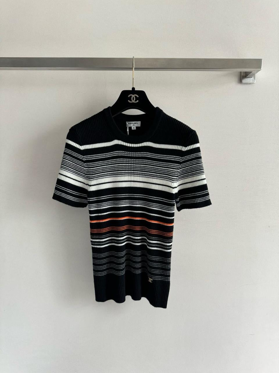 Chanel - T-Shirt à rayure Rose/Blanc/Noir