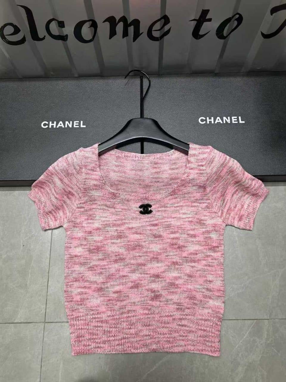 Chanel - T-Shirt dégradé de couleur Bleu/Beige/Rose