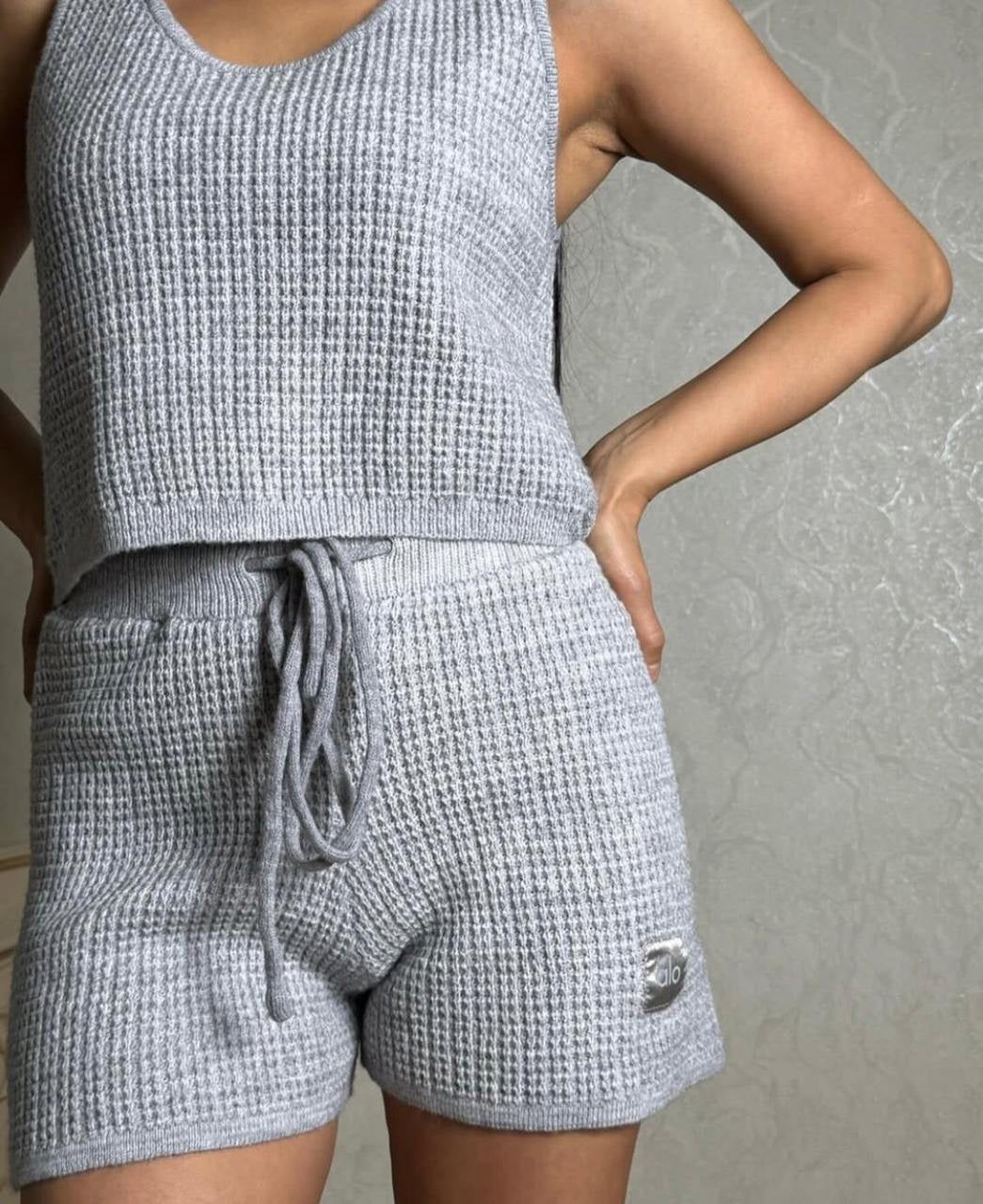 Alo - Ensemble Haut & Bas Gris/Blanc