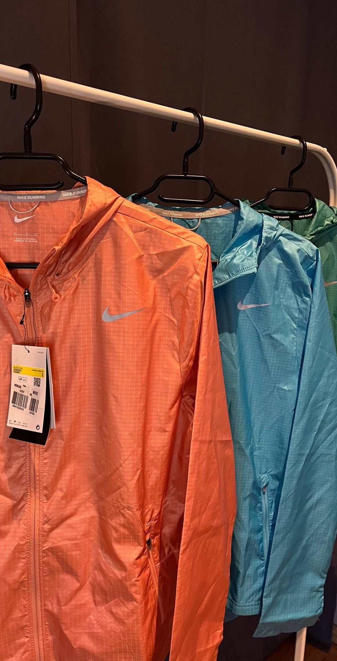 Nike - Coupe-vent Noir/Mauve/Rose/Orange/Bleu/Vert