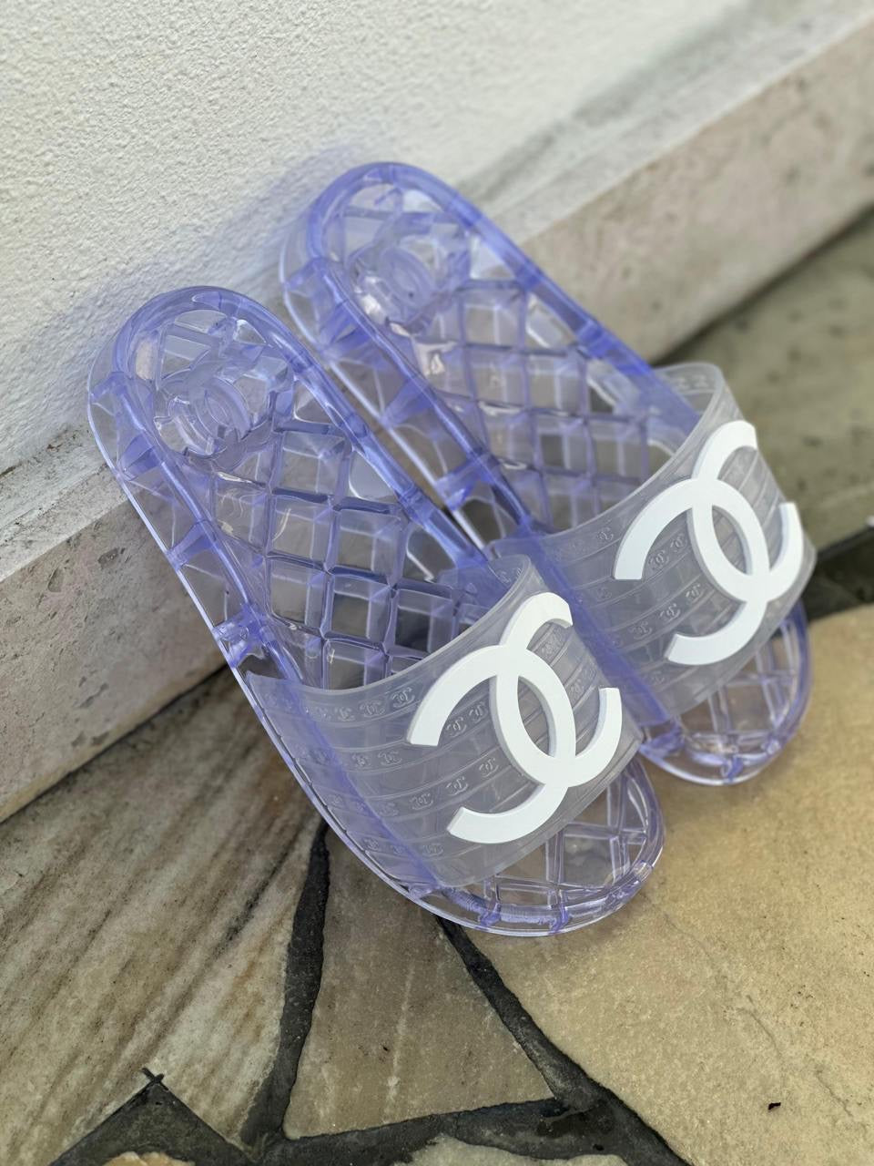 Chanel - Claquettes avec logo Chanel Transparente