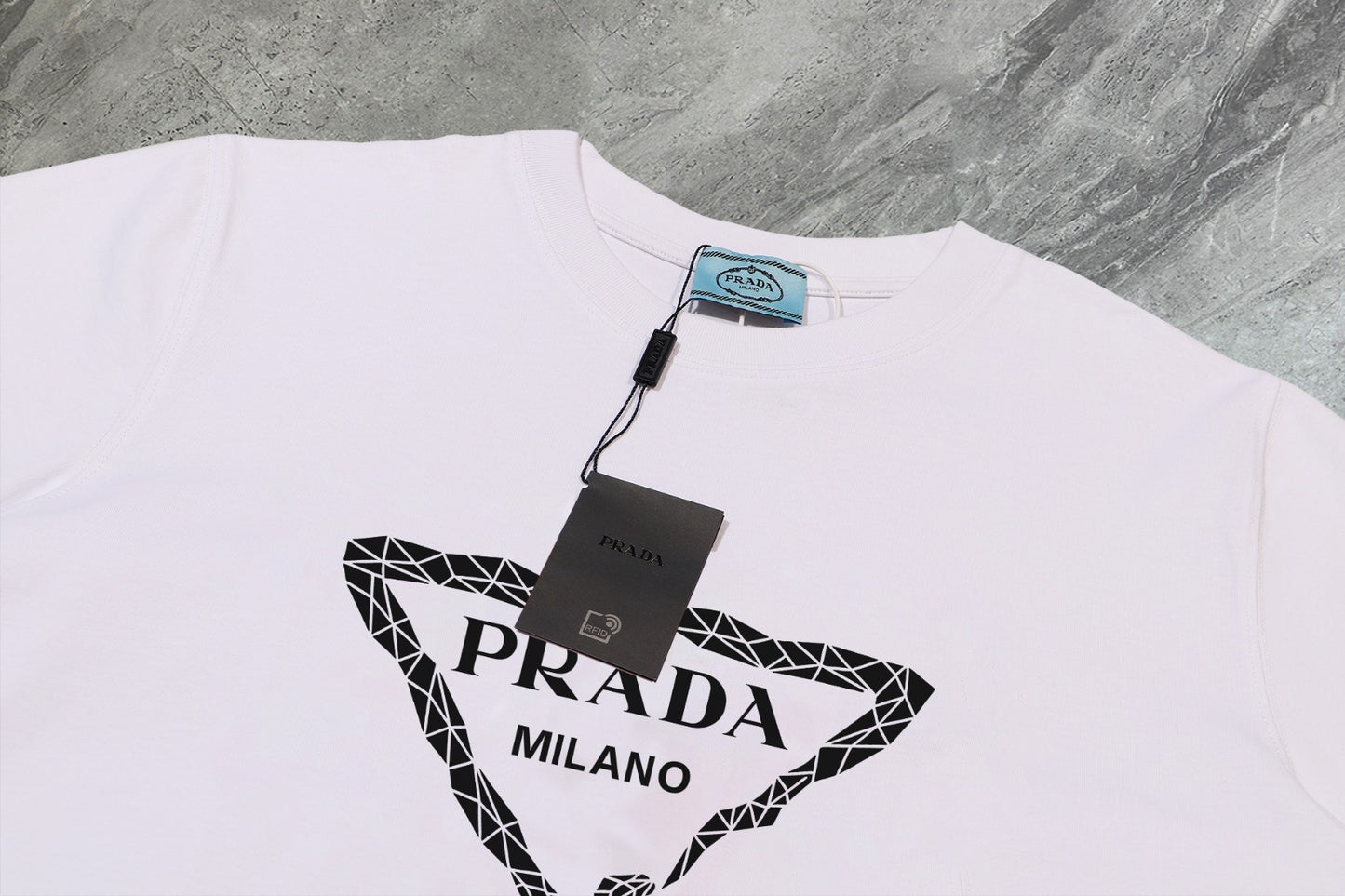 Prada - T-shirt en coton Prada Logo Triangle Blanc