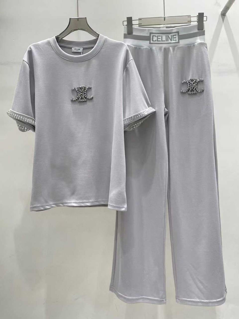 Celine - Ensemble T-shirt & Pantalon orné du logo Celine en perles Orange/Gris/Bleu Marine