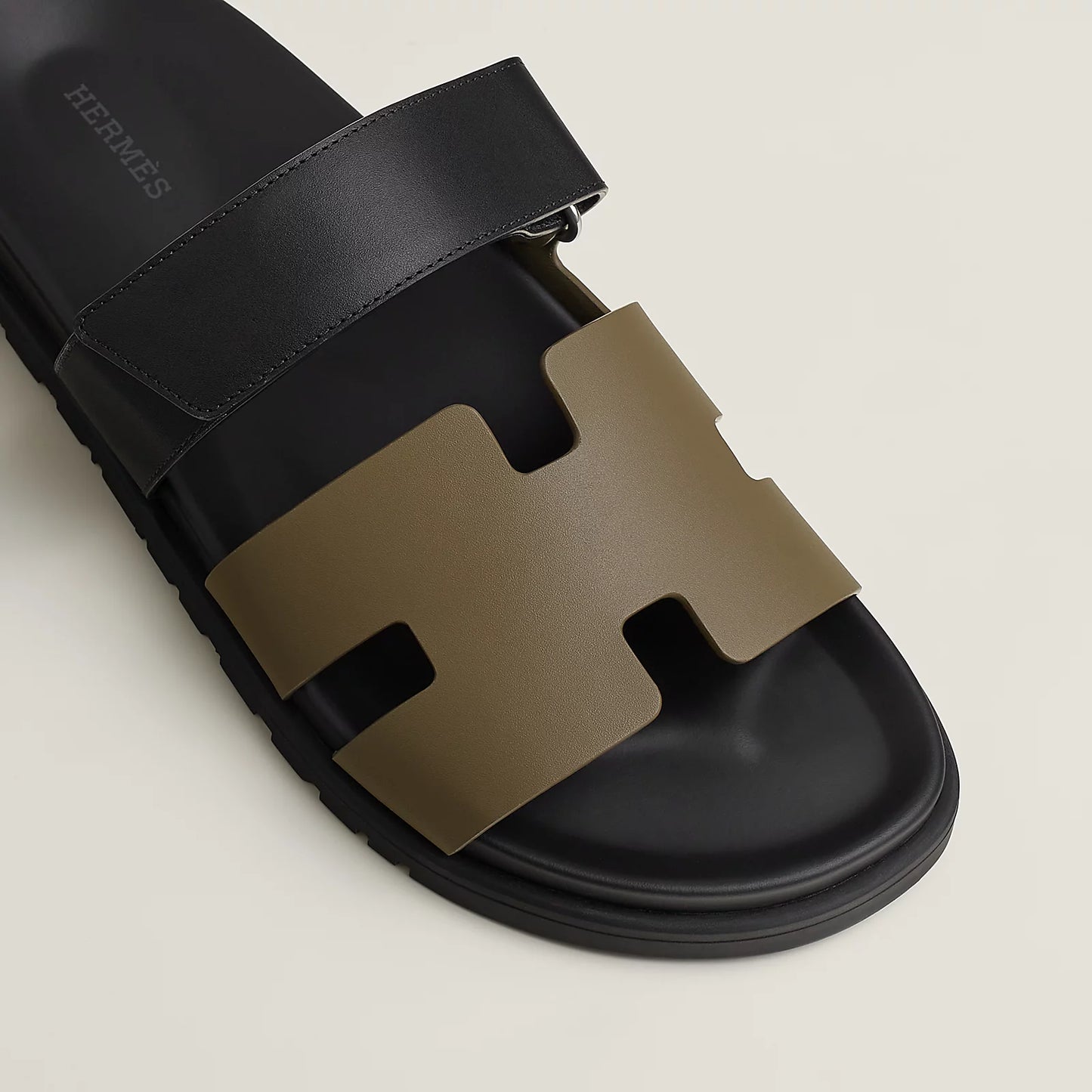 Hermès - Sandales Chypre Vert Toundra / Noir
