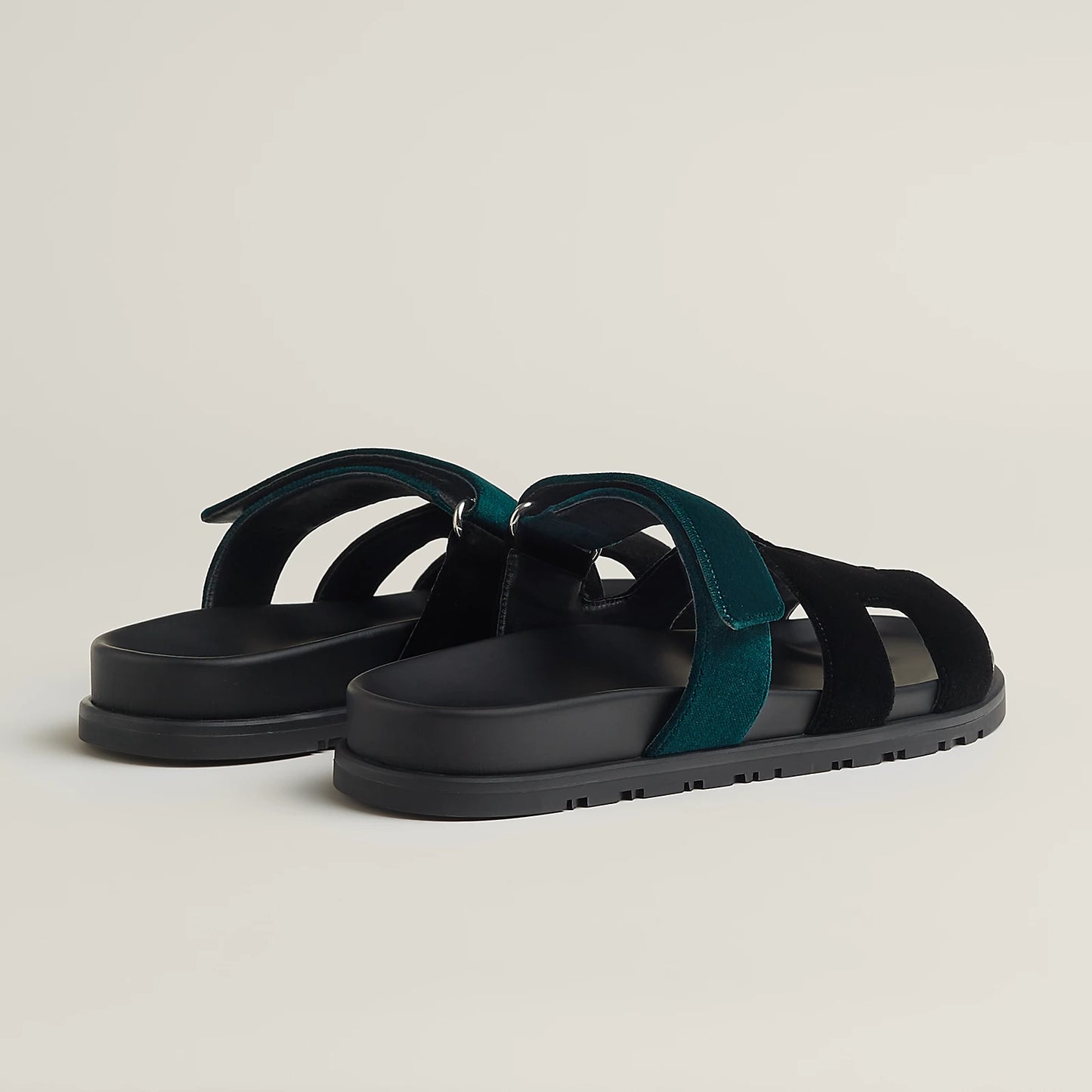 Hermès - Sandales Chypre Noir / Vert Mousse