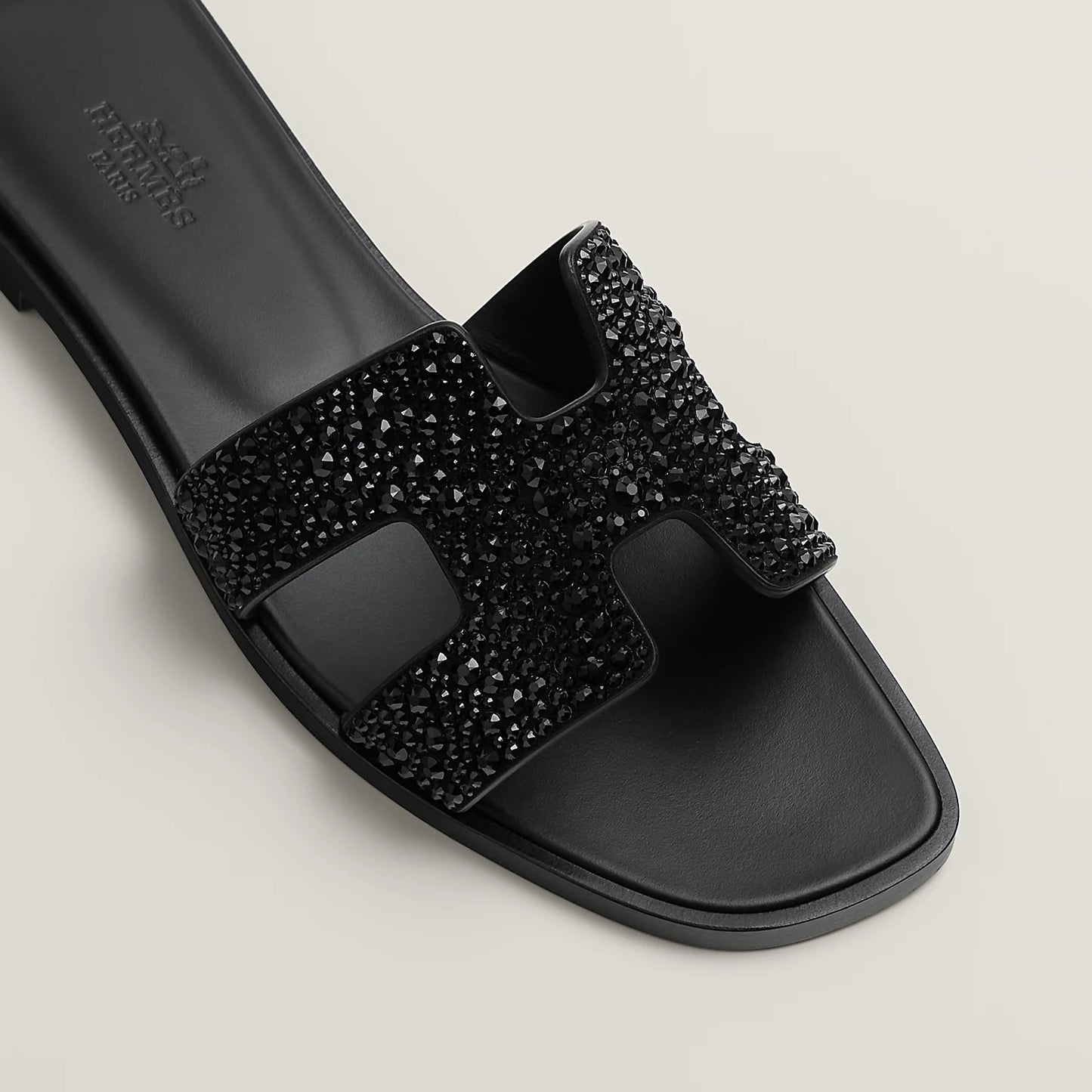 Hermès - Sandales Oran Noir avec Strass