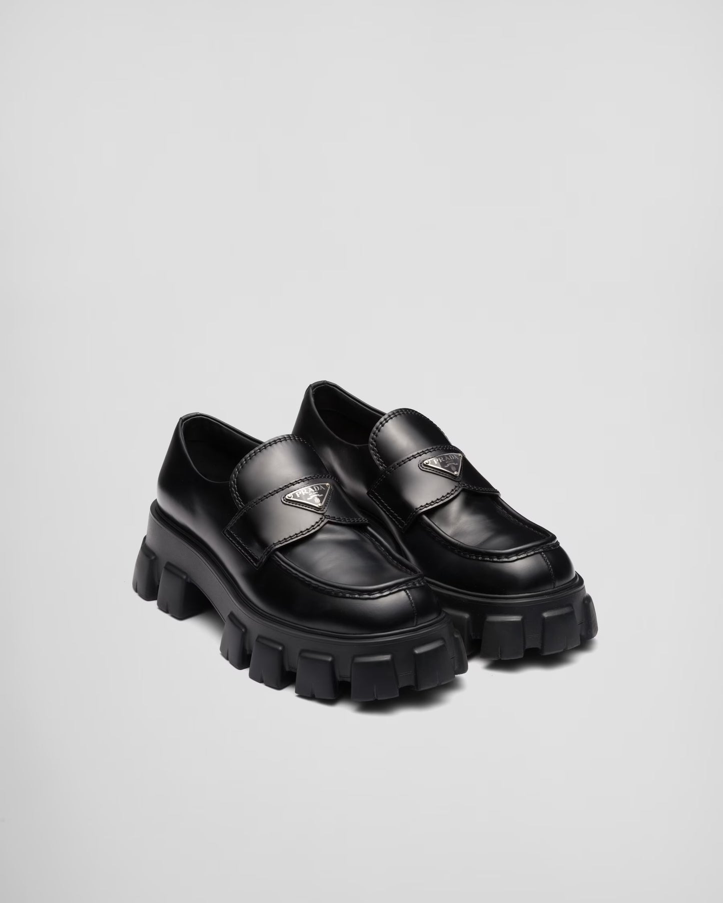 Prada - Mocassins Monolith en cuir brossé Noir