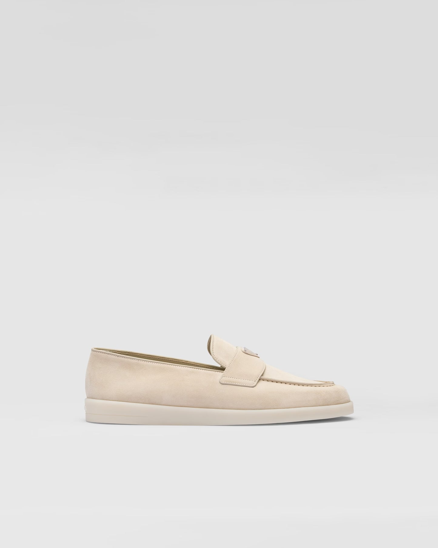 Prada - Mocassins en veau velours Beige Désert