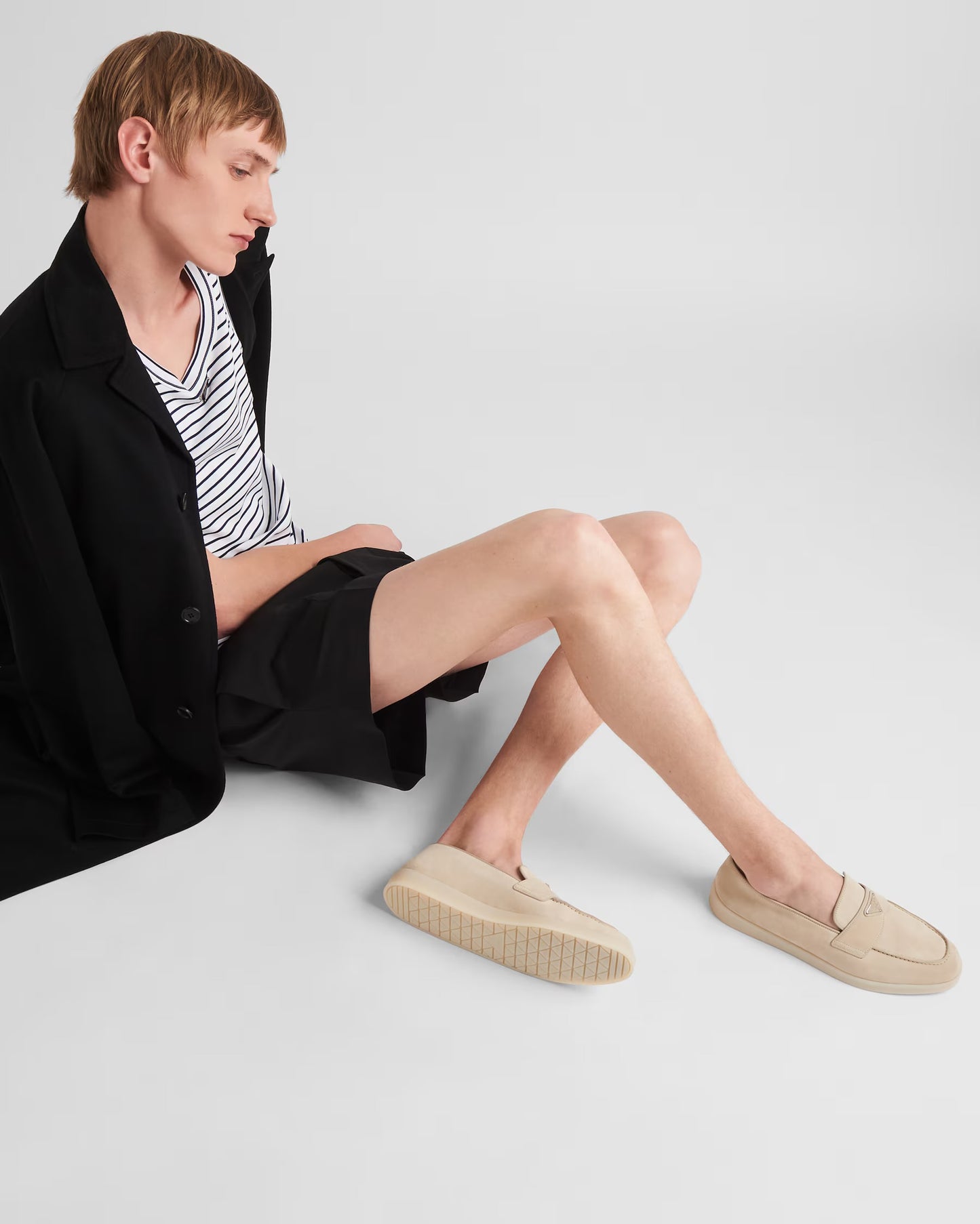 Prada - Mocassins en veau velours Beige Désert