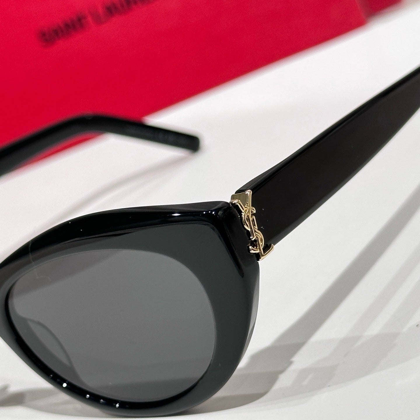 YSL - sl m94