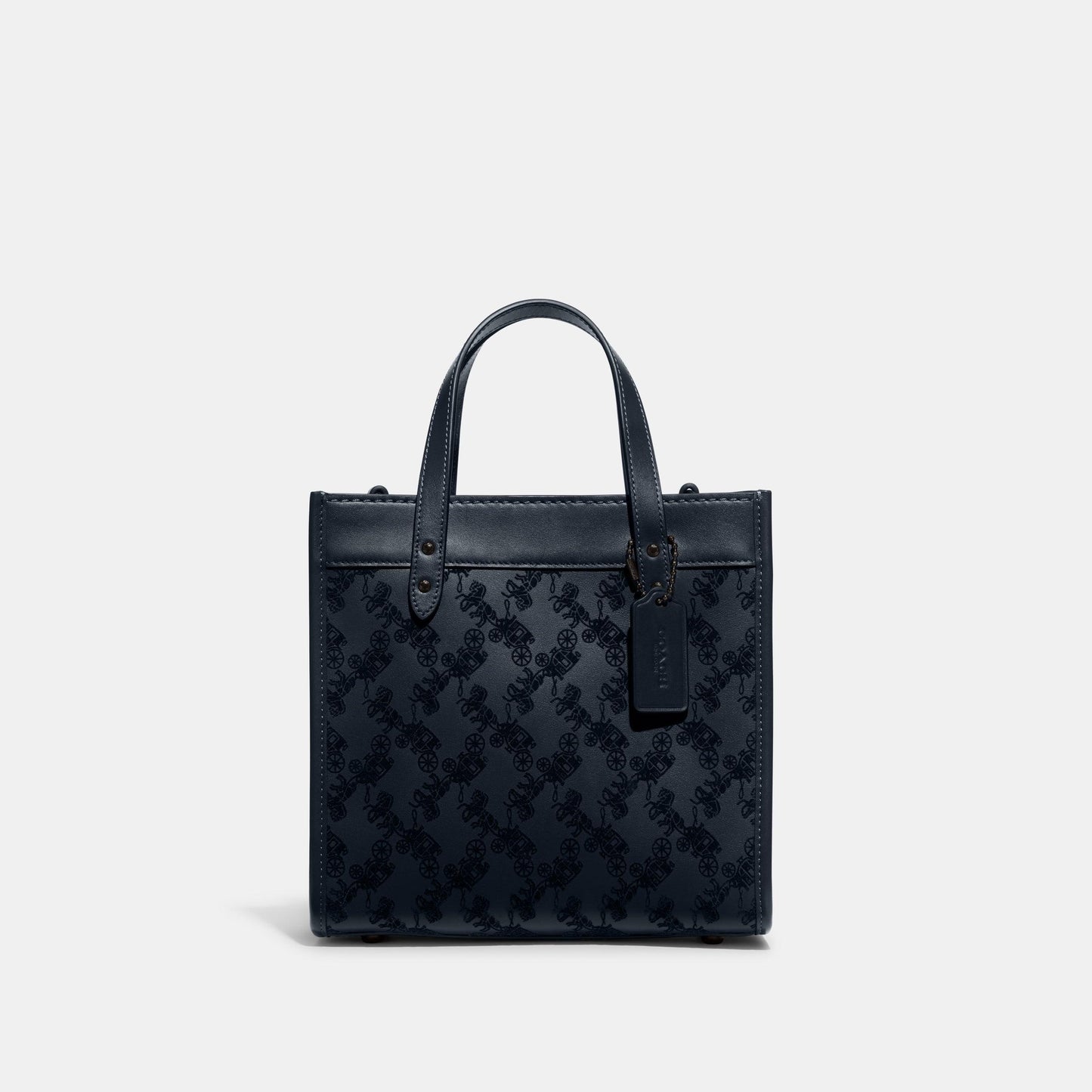 Field Tote 22 With Horse And Carriage