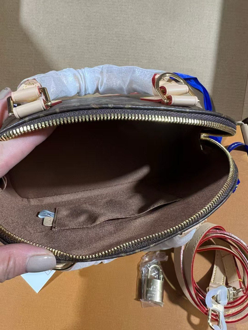 LV - Sac Alma BB Marron