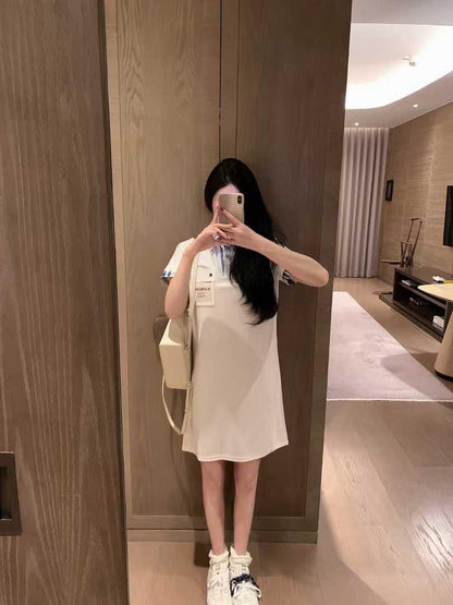 Burberry - Robe avec poche et logo sur la poitrine Blanc
