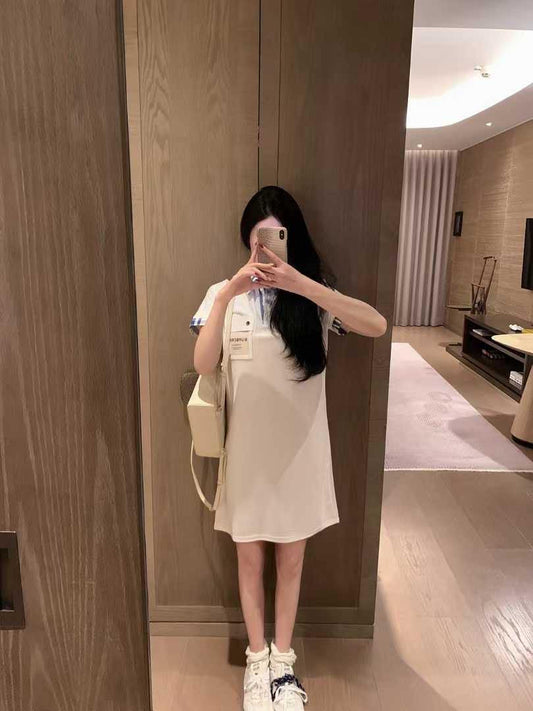 Burberry - Robe avec poche et logo sur la poitrine Blanc