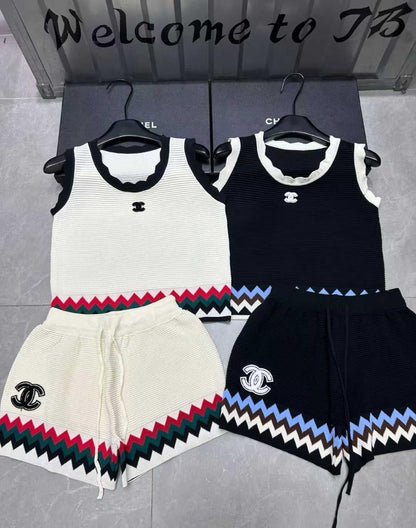 Chanel - Ensemble Haut & Bas à logo Blanc Rouge / Noir Bleu