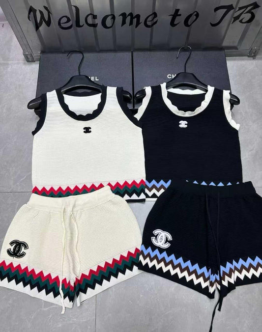 Chanel - Ensemble Haut & Bas à logo Blanc Rouge / Noir Bleu