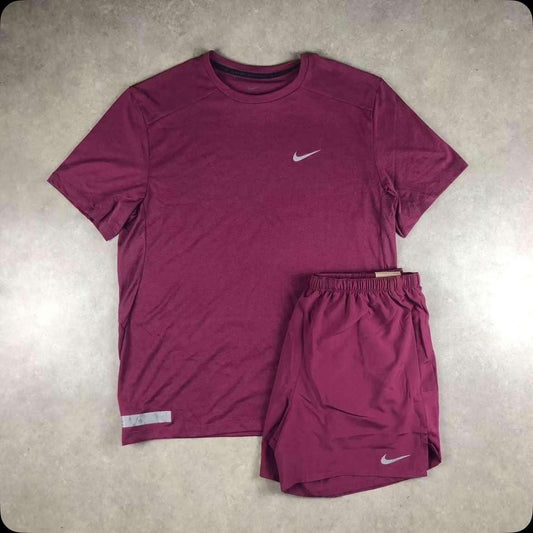 Nike - Ensemble Nike running Rouge