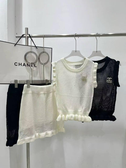 Celine - Ensemble Haut & Bas Céline logo Chanel en perles Noir/Blanc