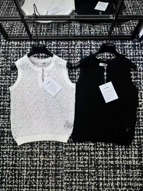 Chanel - T-Shirt Blanc / Noir