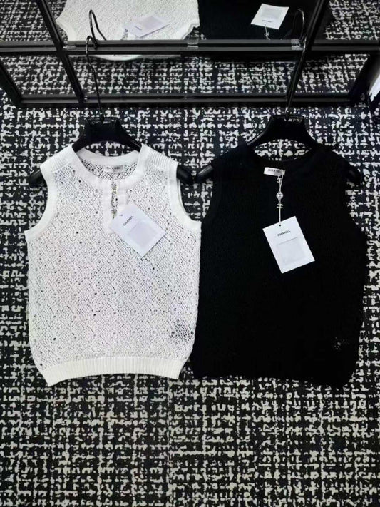 Chanel - T-Shirt Blanc / Noir