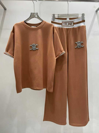 Celine - Ensemble T-shirt & Pantalon orné du logo Celine en perles Orange/Gris/Bleu Marine