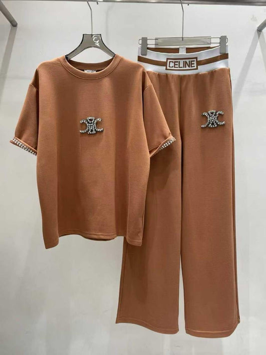 Celine - Ensemble T-shirt & Pantalon orné du logo Celine en perles Orange/Gris/Bleu Marine