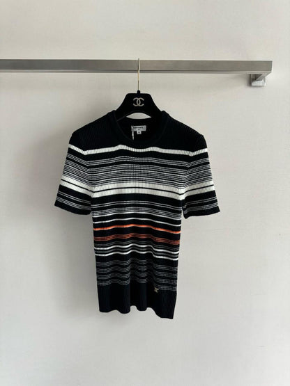 Chanel - T-Shirt à rayure Rose/Blanc/Noir