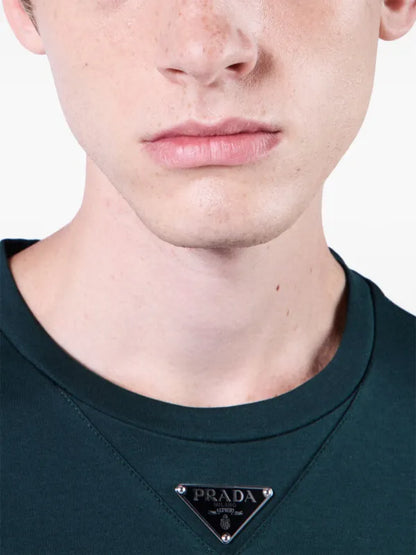 Prada - T-shirt en coton à logo triangulaire Vert