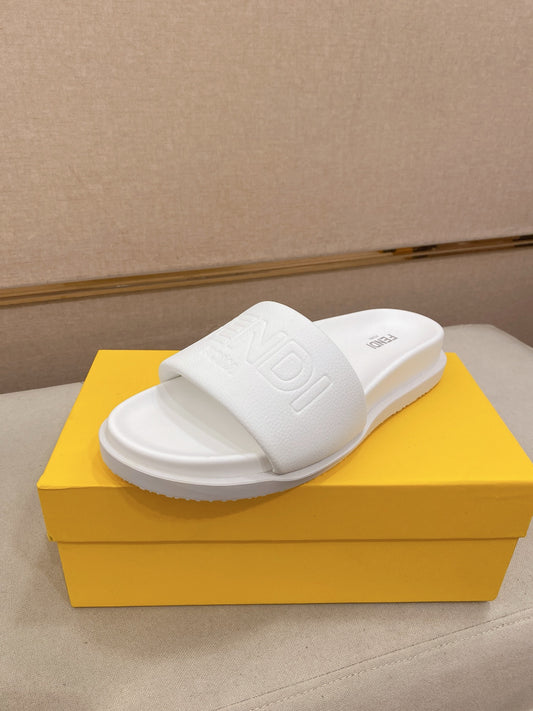 Fendi - Claquettes Fendi Roma Classique Blanc