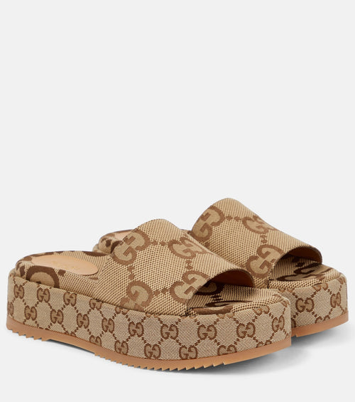 Gucci - Mules à plateforme en toile GG Maxi Camel