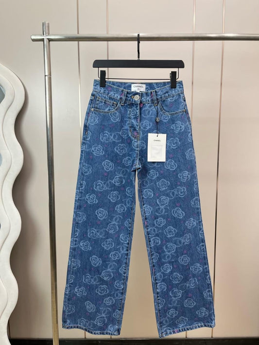 Chanel - Jean à fleurs Bleu Clair